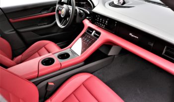 Porsche Taycan 4S voll